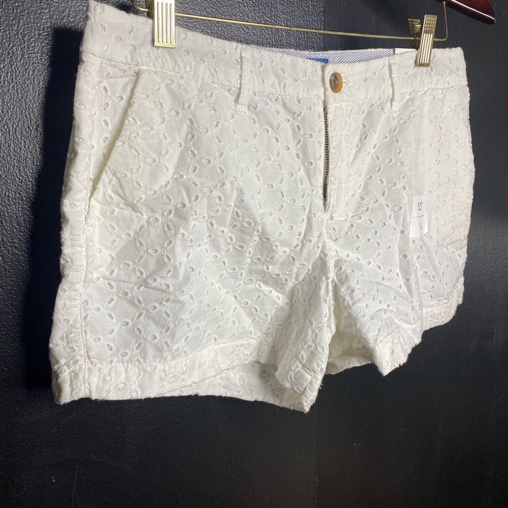 OLD NAVY EVERYDAY SHORTS